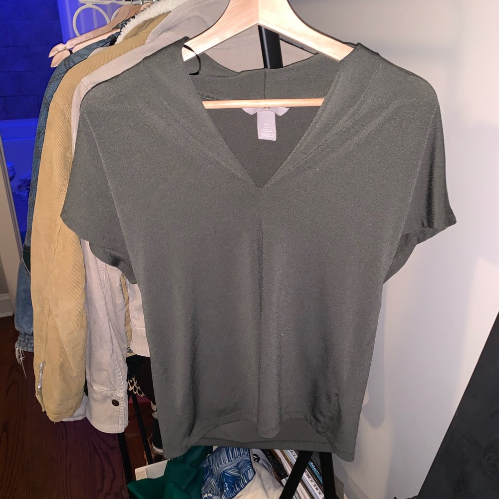 H & M top